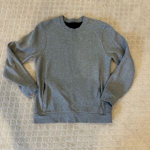 Lululemon Men’s S Grey sweatshirt w/pockets